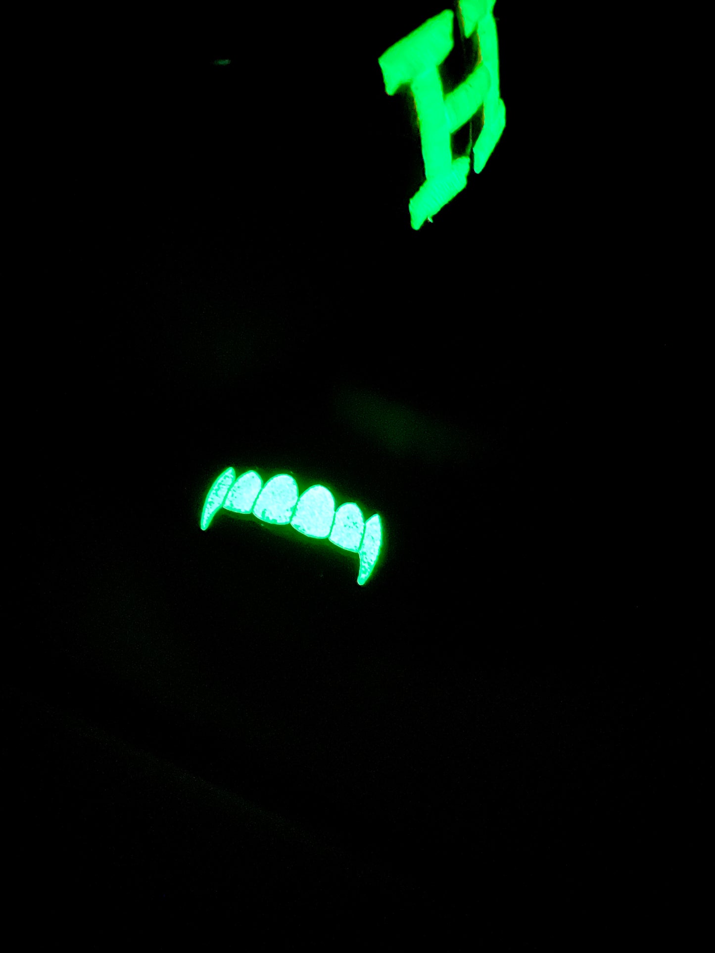 Grill Teeth Hat Clip - Glow in the Dark - Halloween