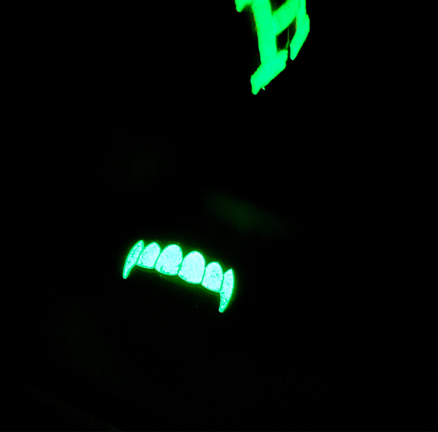 Grill Teeth Hat Clip - Glow in the Dark - Halloween