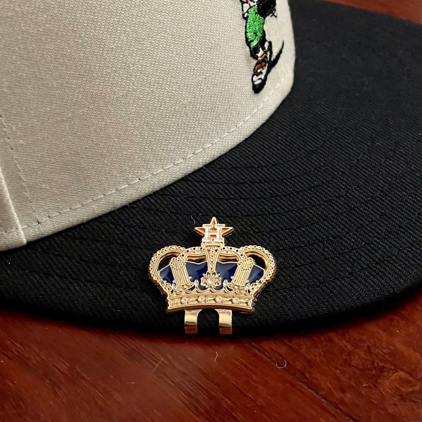 Houston Astros Ready 2 Reign Crown Hat Clip