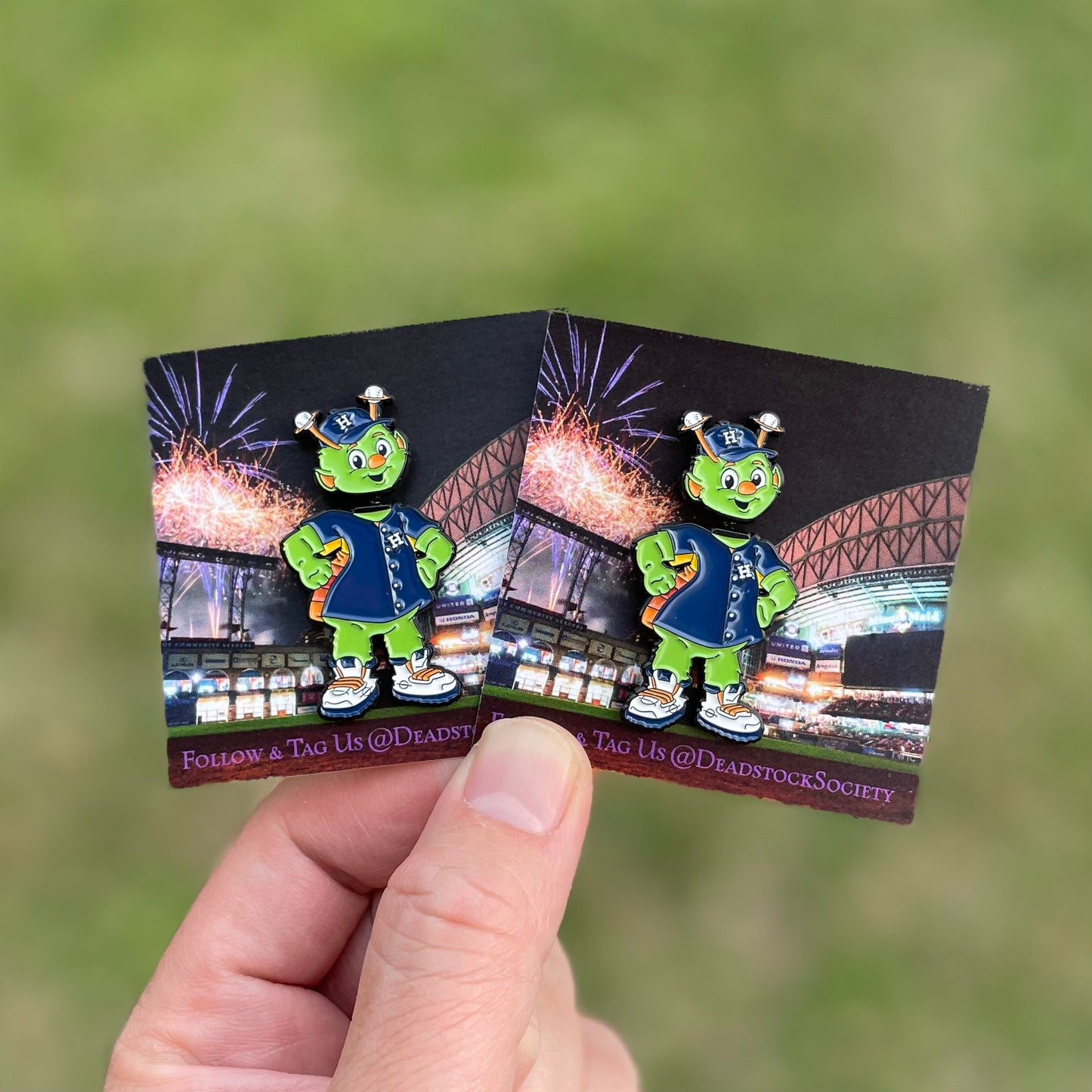 Orbit Mascot Bobble Head Pin