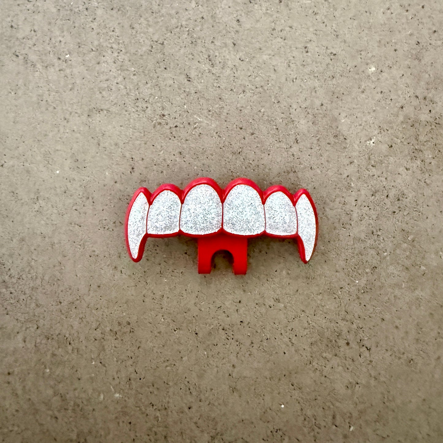 Teeth Grill Hat Clip “Paisa” Mexico - Red